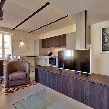 Orangerie 402 By Vallettastay Apartament *