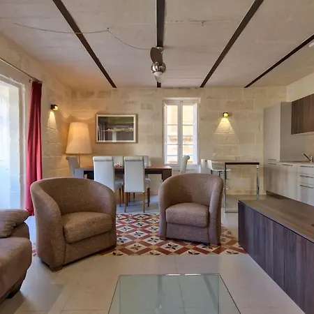 Vallettastay - Orangerie Two Bedroom 402 Apartment Valletta
